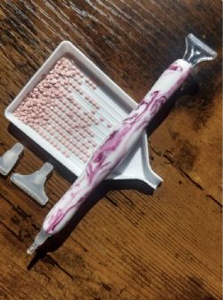 STYLET POUR BRODERIE DIAMANTS - MARBRE ROSE - DIAMOND DOTZ